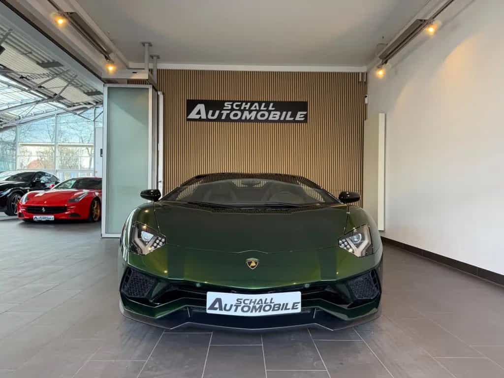 Lamborghini Aventador S Roadster CARBON/1.HAND/U-frei/DT.Fzg 05/2020-photo-1