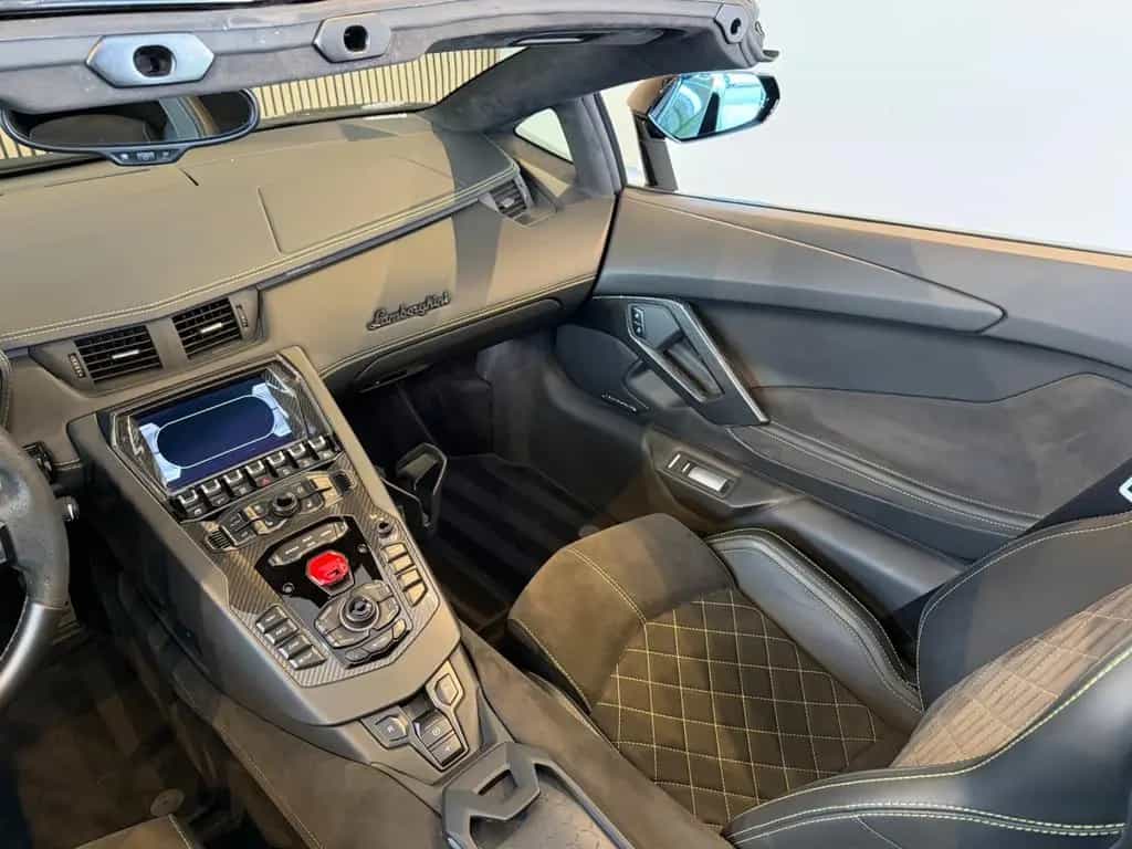 Lamborghini Aventador S Roadster CARBON/1.HAND/U-frei/DT.Fzg 05/2020-photo-14