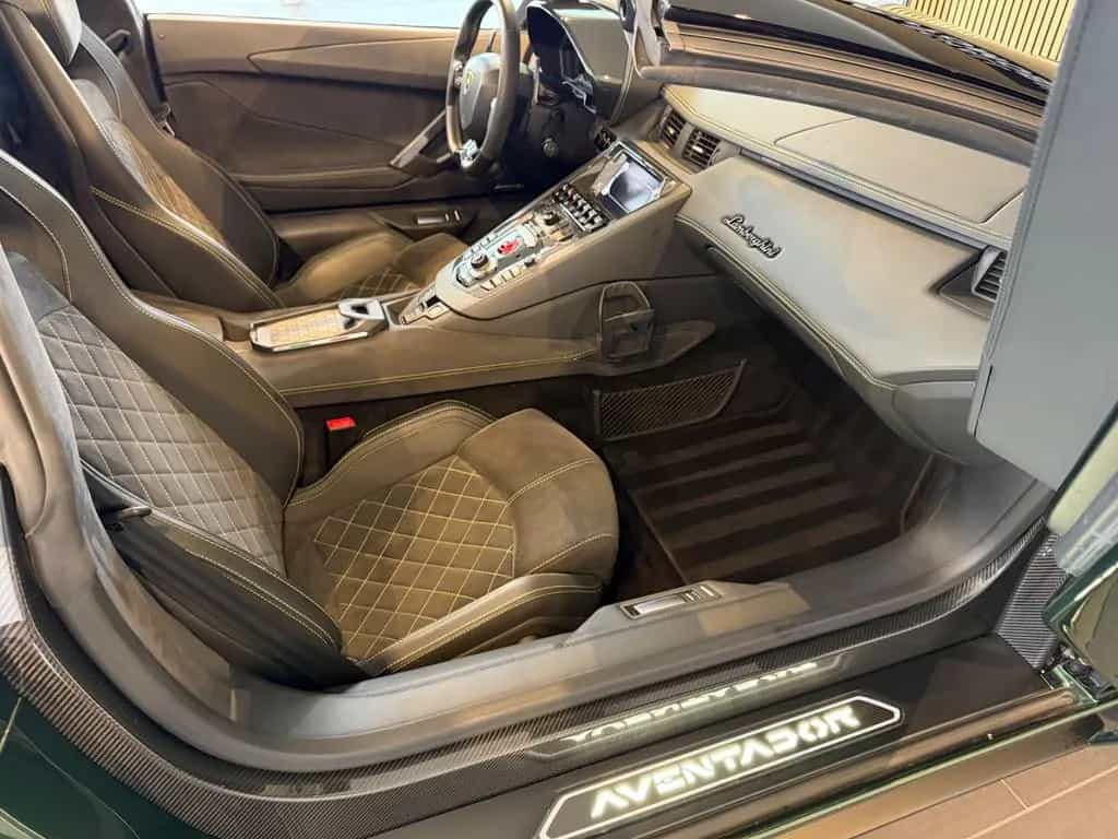 Lamborghini Aventador S Roadster CARBON/1.HAND/U-frei/DT.Fzg 05/2020-photo-18