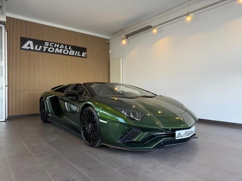 Lamborghini Aventador S Roadster CARBON/1.HAND/U-frei/DT.Fzg 05/2020-photo-2