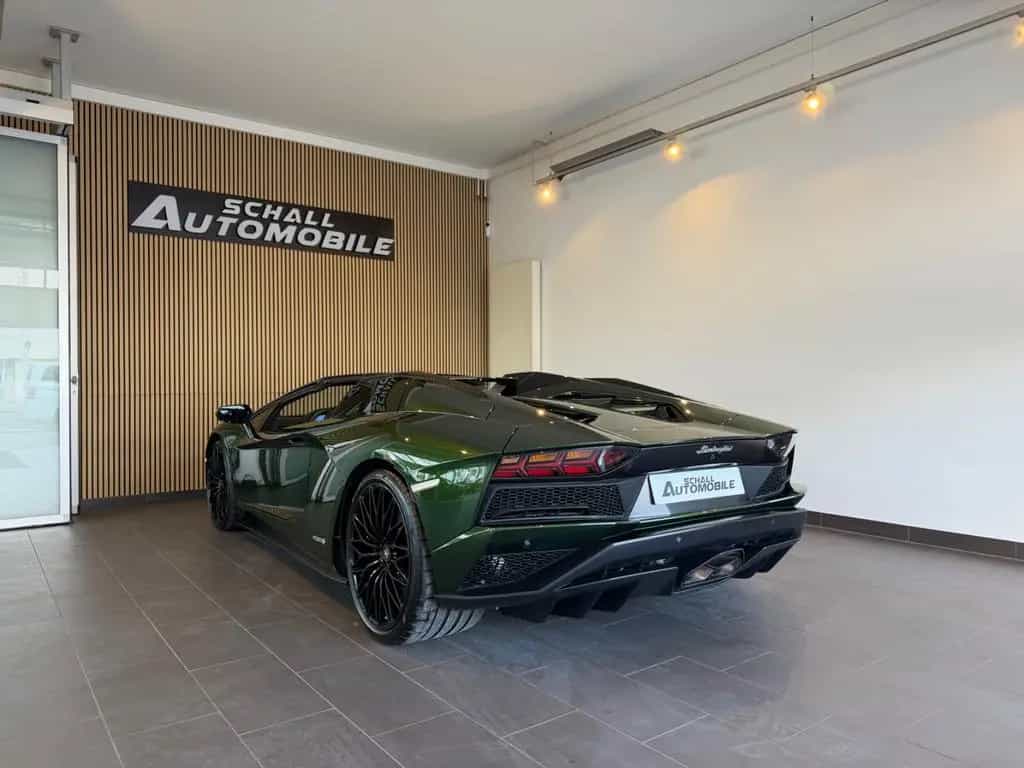 Lamborghini Aventador S Roadster CARBON/1.HAND/U-frei/DT.Fzg 05/2020-photo-6
