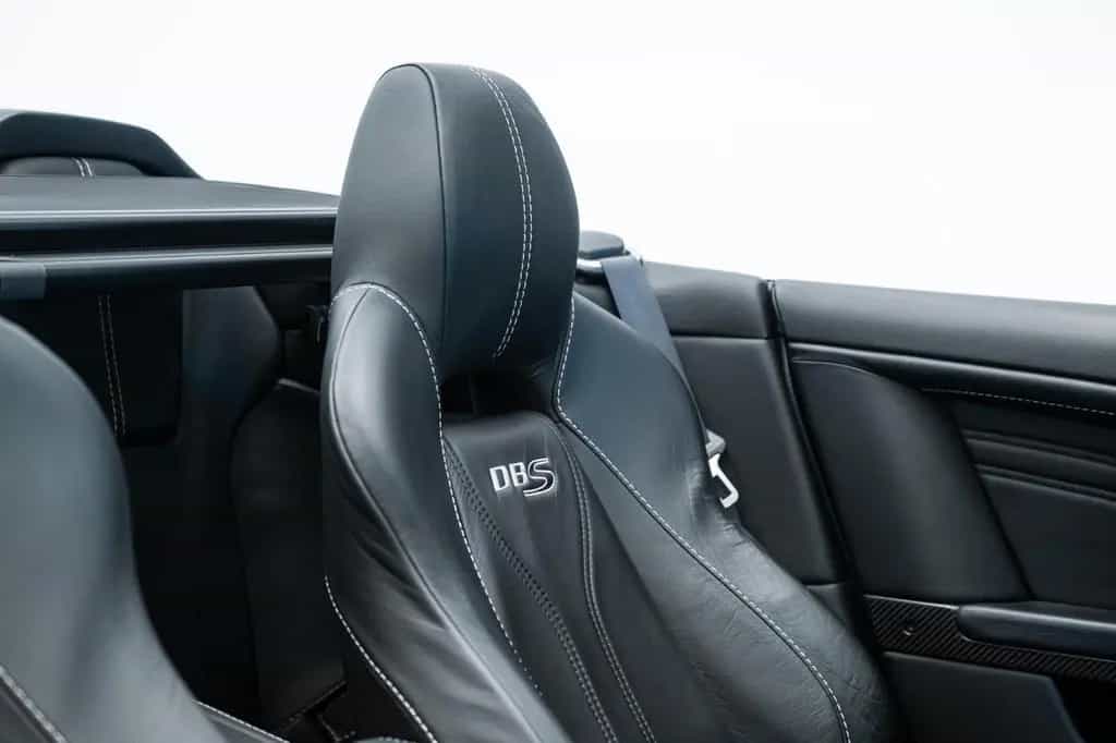 Aston Martin DBS Volante 6.0 V12 Unique in Hammerhead Silver 10/2011-photo-15