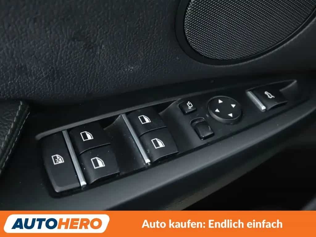 BMW X3 09/2017-photo-24