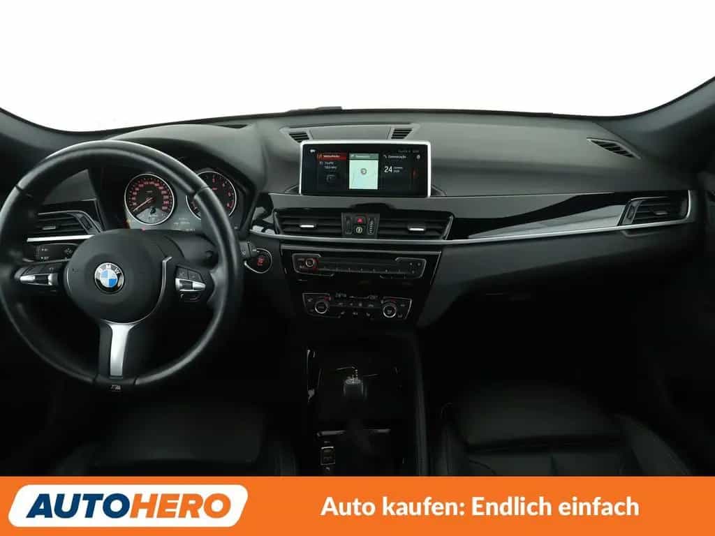 BMW X1 xDrive 20d Sport Line Aut.*NAV*LED*TEMPO*SHZ*PDC 09/2017-photo-11