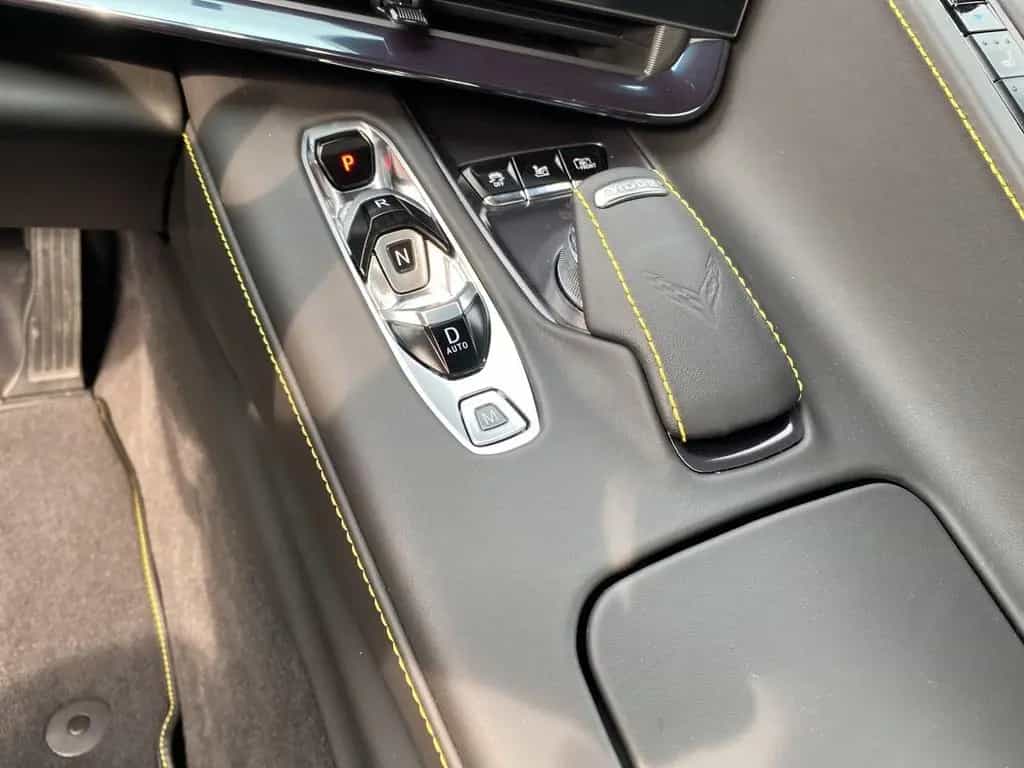 Corvette Z06 Cabrio 3LZ 5.5 V8 Sportp. Dig.Cockpit 08/2025-photo-16