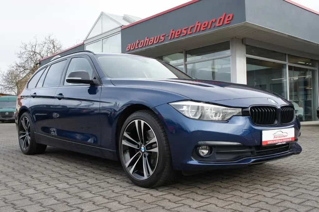 BMW 320 d Touring xDrive Sport-Line *LED*NAVI*KAMERA* 03/2019-photo-1