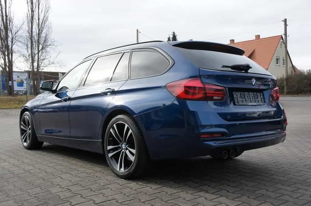 BMW 320 d Touring xDrive Sport-Line *LED*NAVI*KAMERA* 03/2019-photo-5