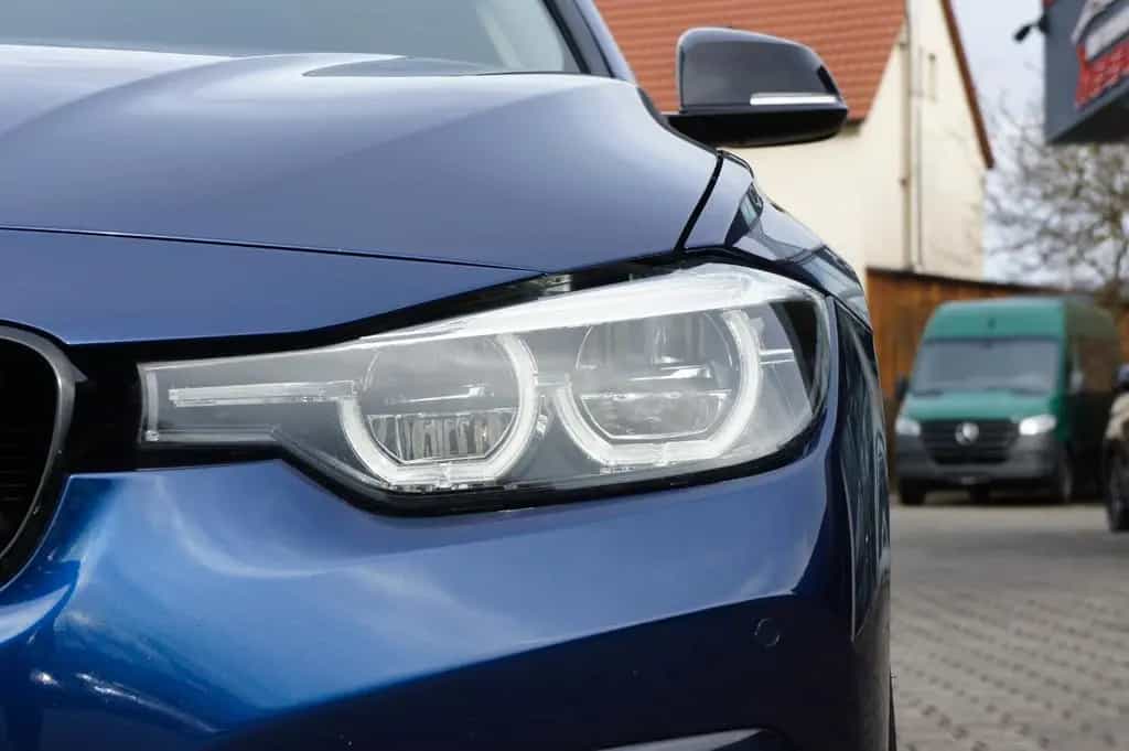 BMW 320 d Touring xDrive Sport-Line *LED*NAVI*KAMERA* 03/2019-photo-9