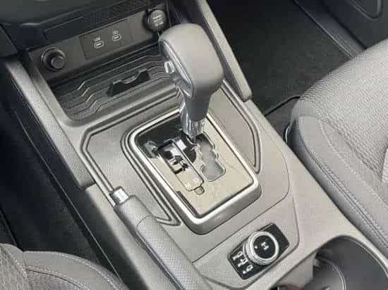 KGM Musso Grand 2.2 E-XDI AT 4WD Core HARDTOP AHK di null-photo-21