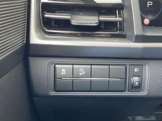 KGM Musso Grand 2.2 E-XDI AT 4WD Core HARDTOP AHK di null-photo-23
