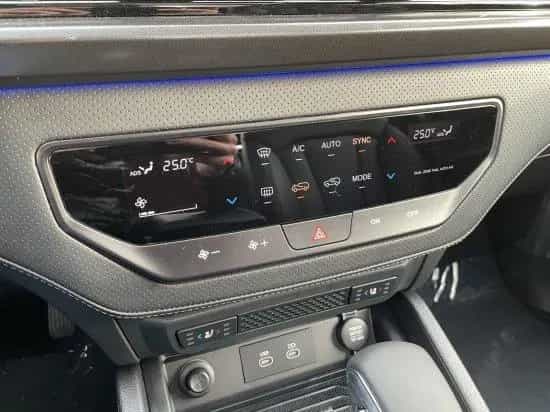 KGM Musso Grand 2.2 E-XDI AT 4WD SoMo KHAN 3.5t AHL null-photo-18