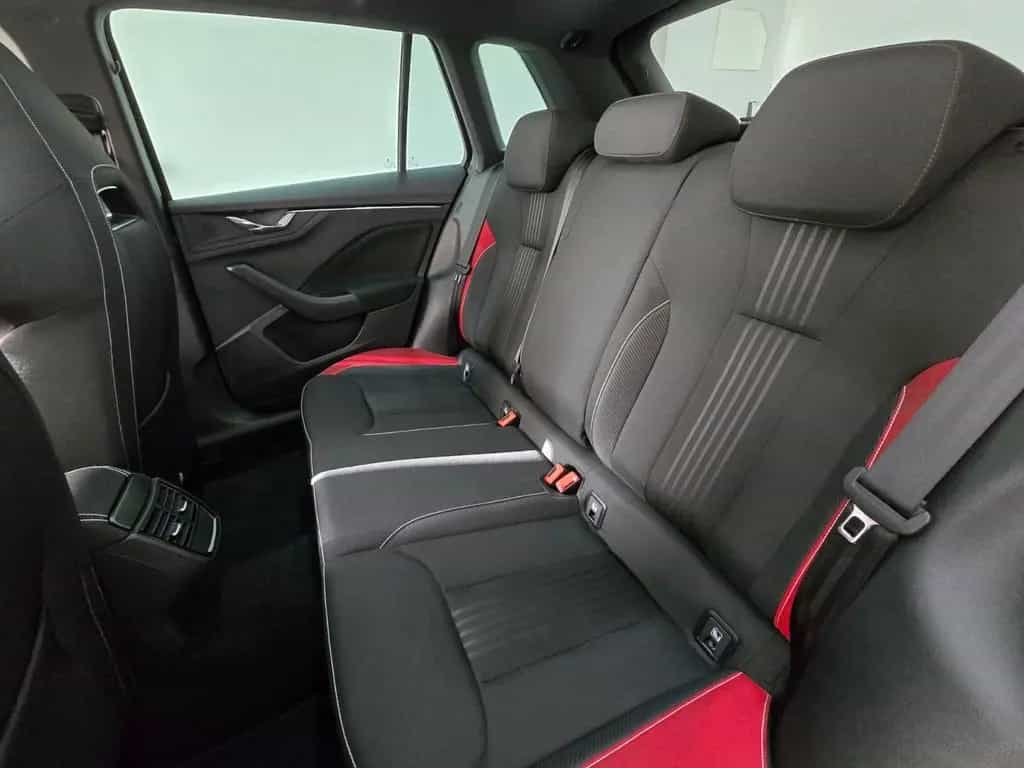 Skoda Kamiq 1.5 TSI DSG Monte Carlo LED Panorama 18" 06/2021-photo-8