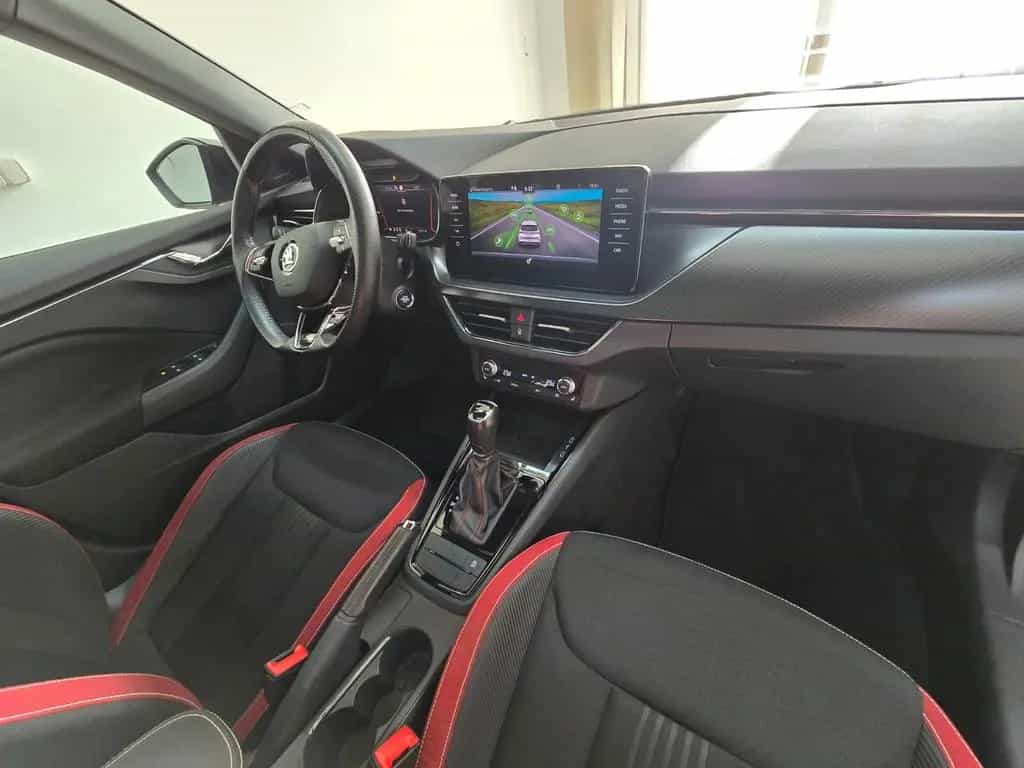 Skoda Kamiq 1.5 TSI DSG Monte Carlo LED Panorama 18" 06/2021-photo-9
