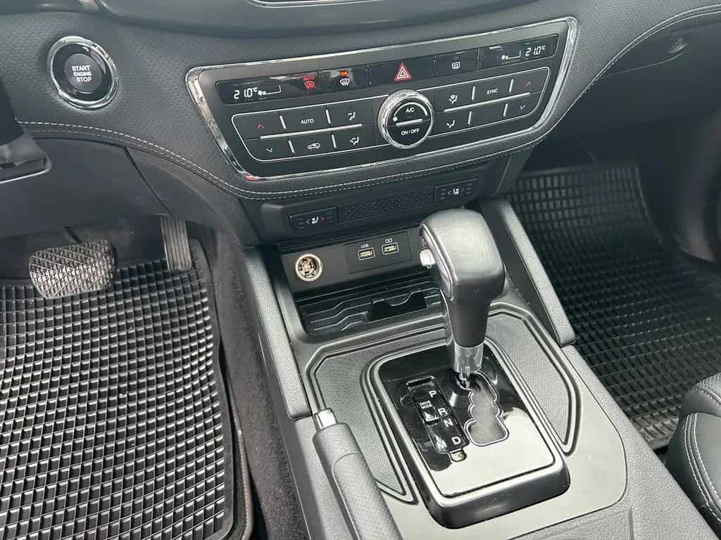 Ssangyong MUSSO 4WD Black Line Edition Automatik 3000 kg 08/2024-photo-16