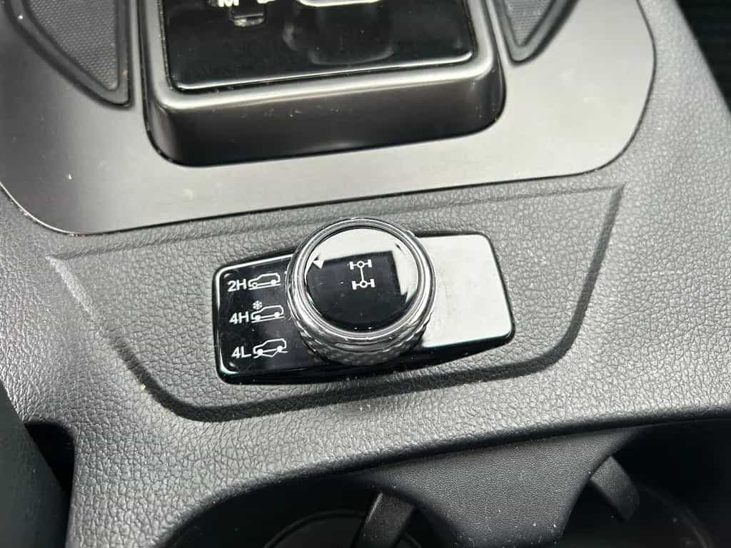 Ssangyong MUSSO 4WD Black Line Edition Automatik 3000 kg 08/2024-photo-21