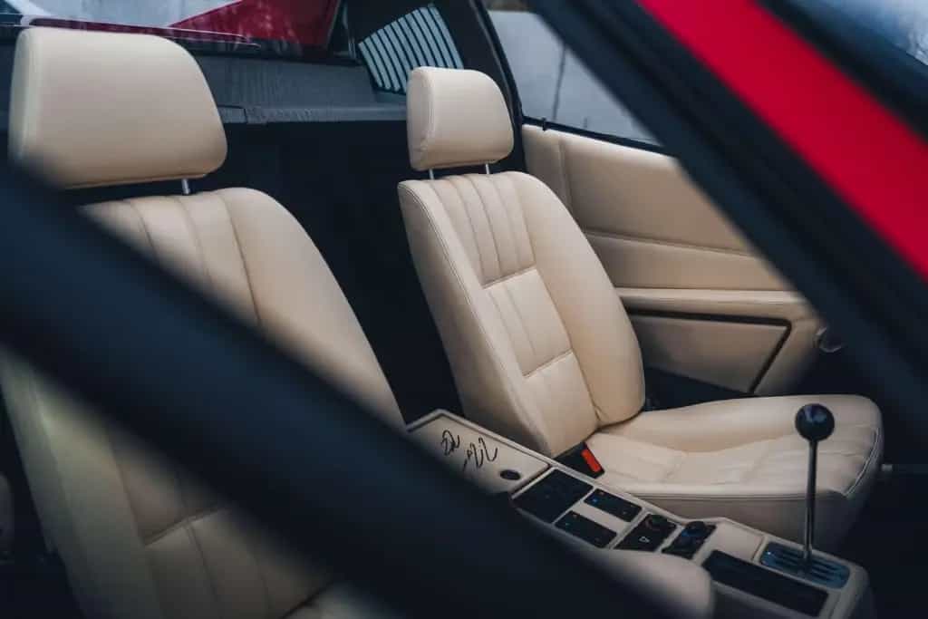 Ferrari 328 GTS / Rosso Corsa / Crema Leather 09/1986-photo-23