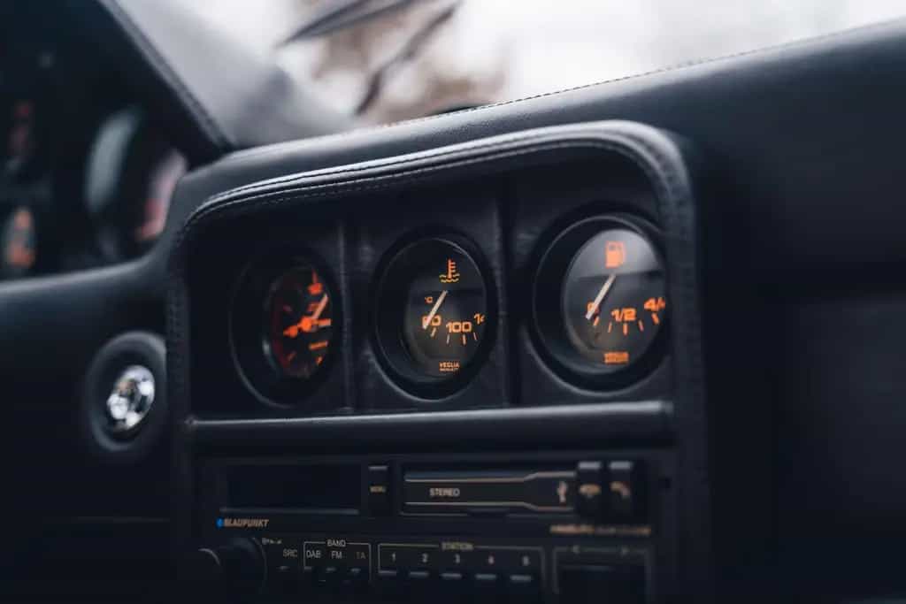 Ferrari 328 GTS / Rosso Corsa / Crema Leather 09/1986-photo-24