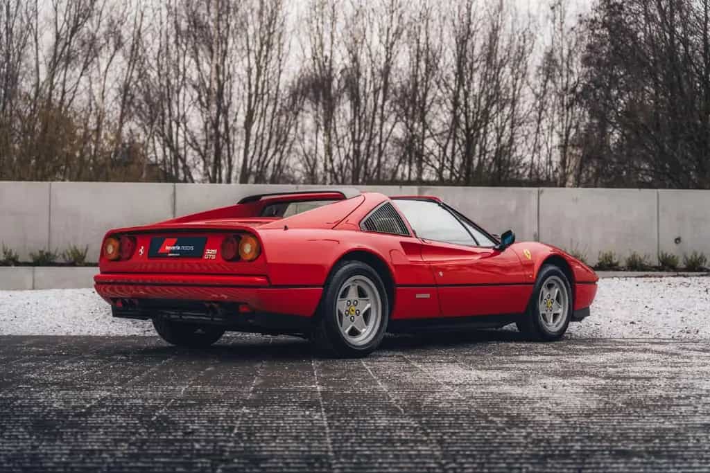 Ferrari 328 GTS / Rosso Corsa / Crema Leather 09/1986-photo-5