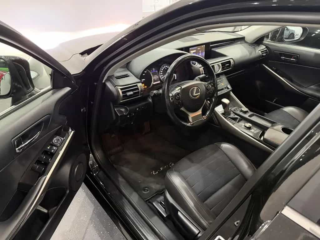 Lexus IS 300 *LED*NAVI*KAM*LEDER*ACC*SHZ* 02/2016-photo-10
