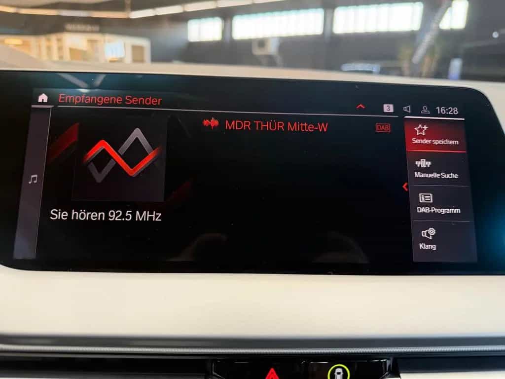 BMW 118 i Aut.Advantage+AHK+Navi+Leder+DAB+VirtualC. 12/2021-photo-15