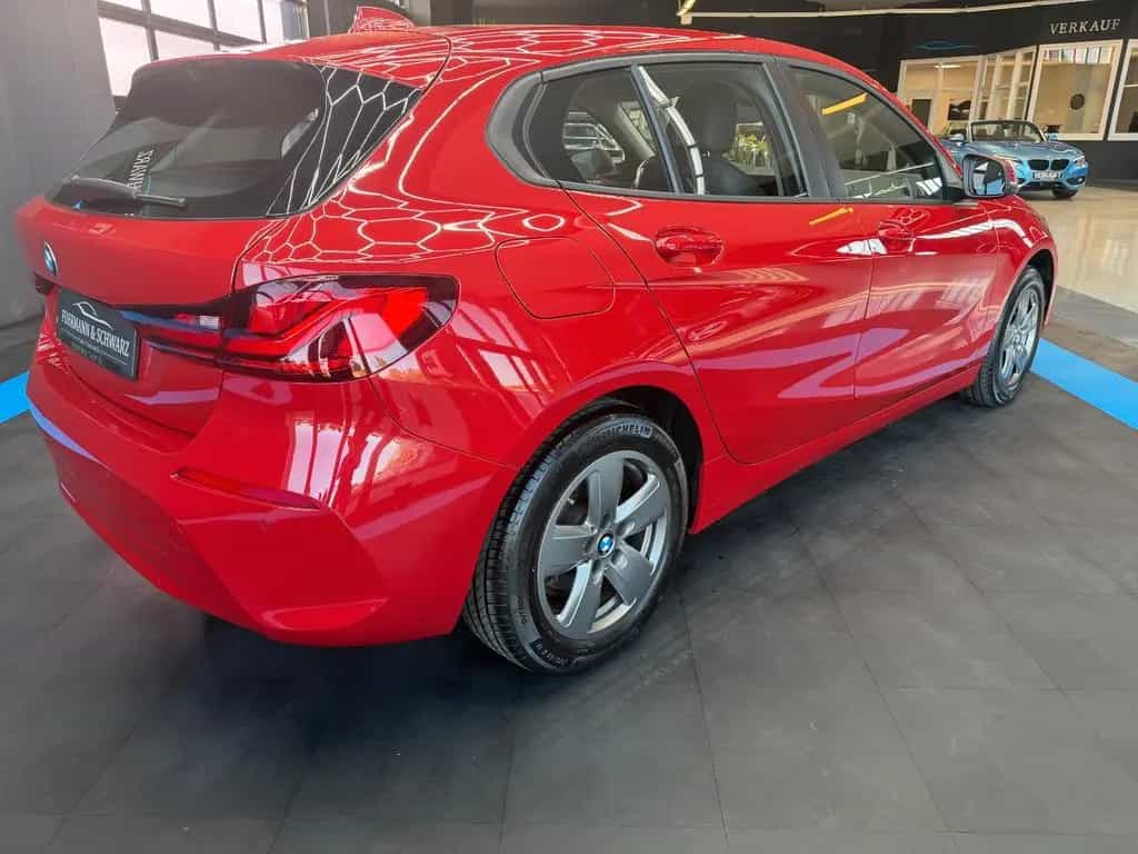 BMW 118 i Aut.Advantage+AHK+Navi+Leder+DAB+VirtualC. 12/2021-photo-2