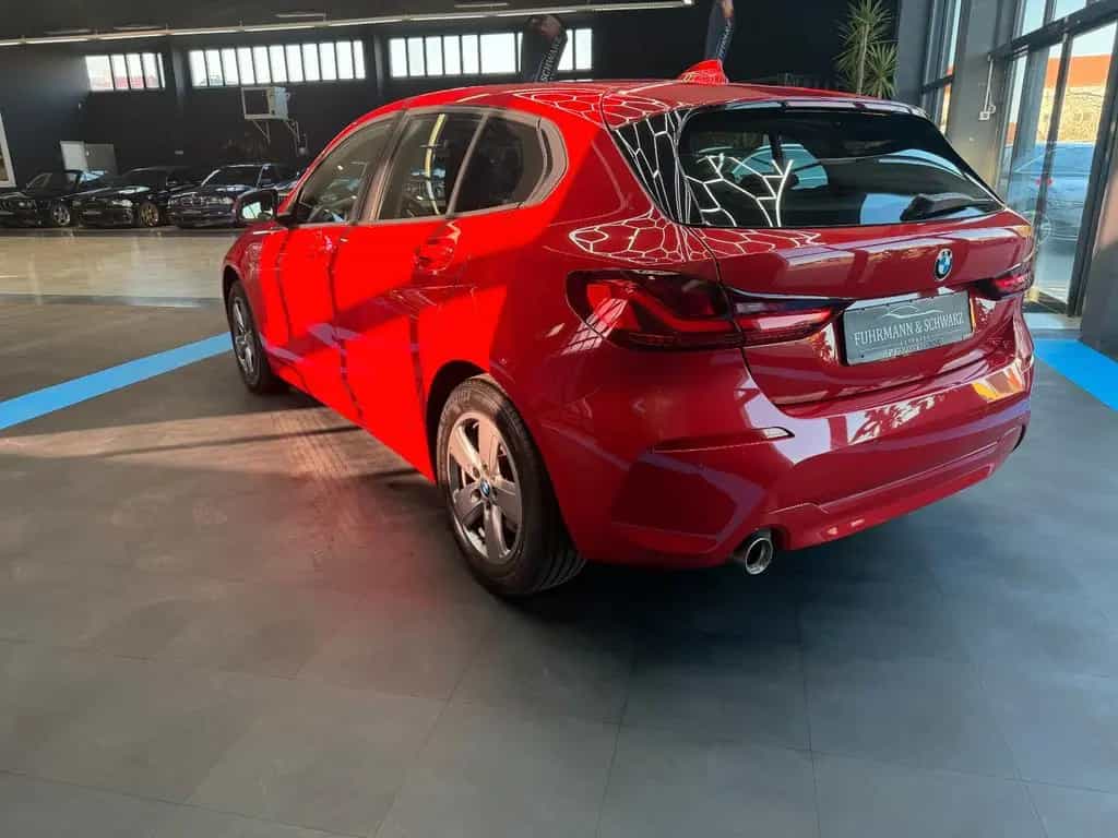 BMW 118 i Aut.Advantage+AHK+Navi+Leder+DAB+VirtualC. 12/2021-photo-4