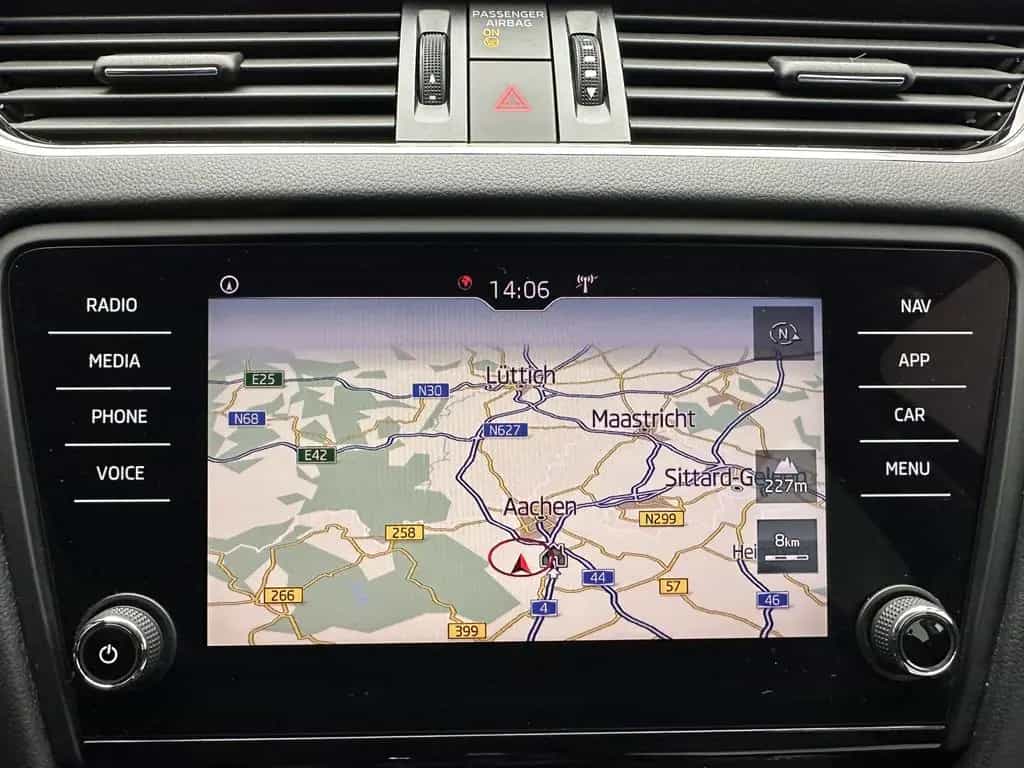 Skoda Octavia Style "NAVI-SITZH-MULTI-PDC-ALU-8 FACH" 04/2018-photo-14