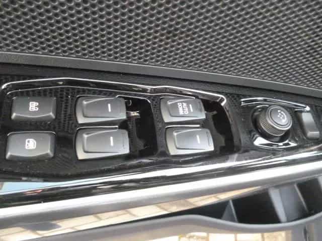 KGM Tivoli 1,5 AUTOMATIC Essential Plus METALLIC/AC null-photo-12