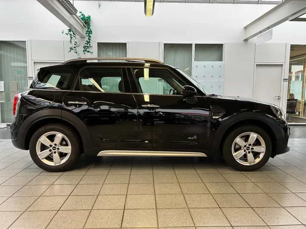 MINI Cooper Countryman ALL4, Navi, CarPlay, Pepper 06/2018-photo-3