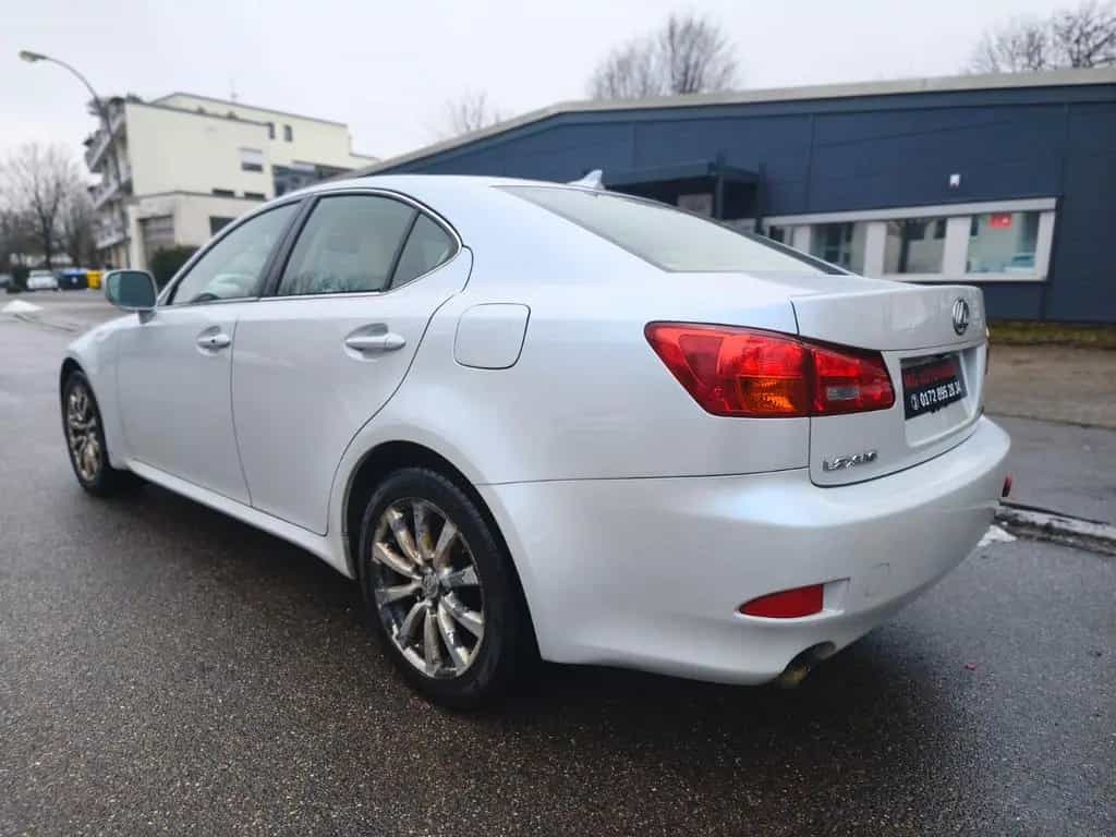 Lexus IS 250 AWD *Leder*Xenon*Kamera*Schiebedach 03/2007-photo-4