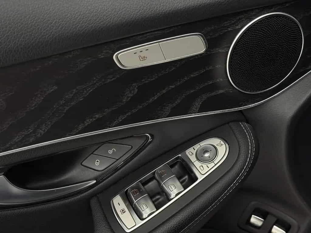 Mercedes-Benz GLC-Class 200 4MATIC AMG Line*Pano*LED*Apple|Android* 11/2019-photo-20