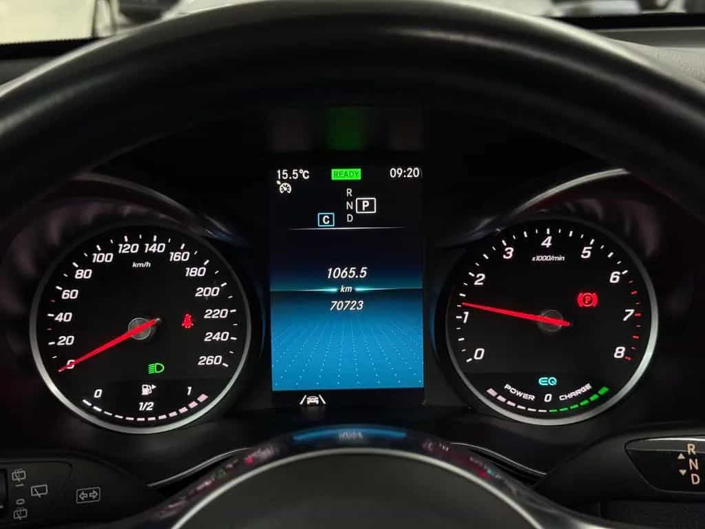 Mercedes-Benz GLC-Class 200 4MATIC AMG Line*Pano*LED*Apple|Android* 11/2019-photo-24