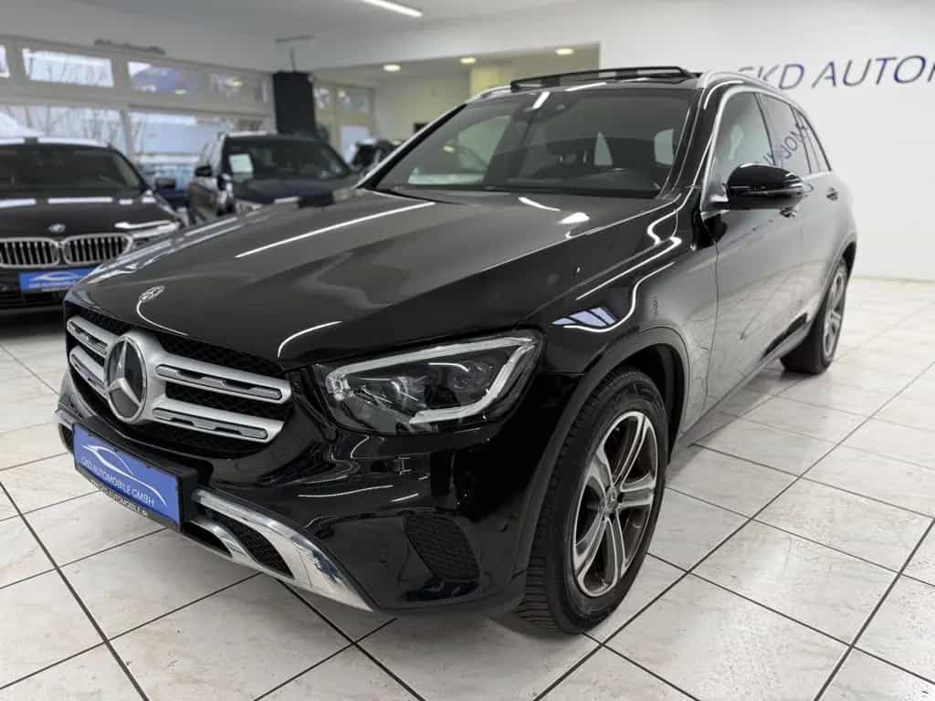 Mercedes-Benz GLC-Class 200 4MATIC AMG Line*Pano*LED*Apple|Android* 11/2019-photo-4