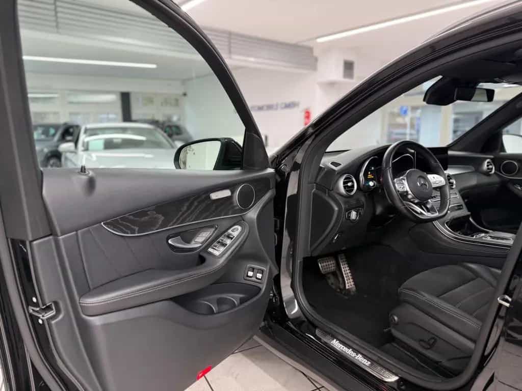 Mercedes-Benz GLC-Class 200 4MATIC AMG Line*Pano*LED*Apple|Android* 11/2019-photo-7