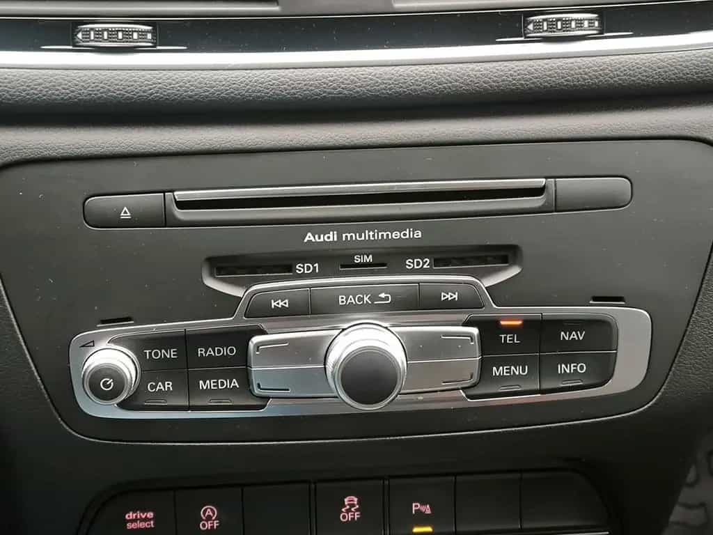 Audi Q3 1.4 TFSI ACT S-TRONIC AHK SITZHZG.NAVI PLUS B 04/2017-photo-13