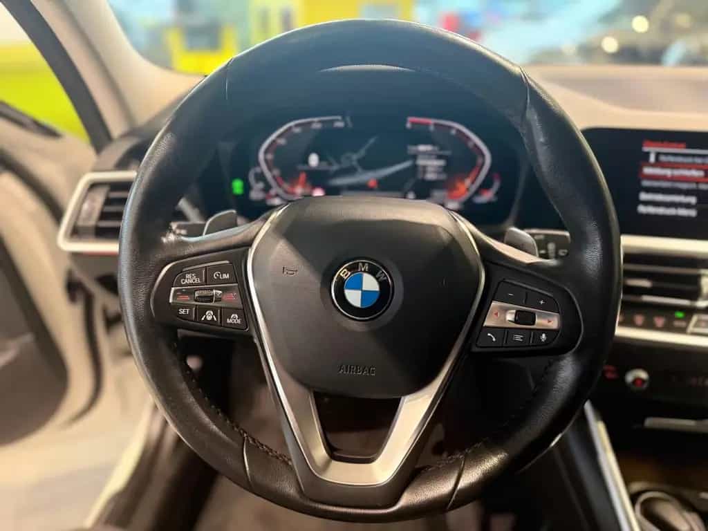 BMW 330 d Touring Sport Line*SHZ*Pano*HiFi* 06/2020-photo-16