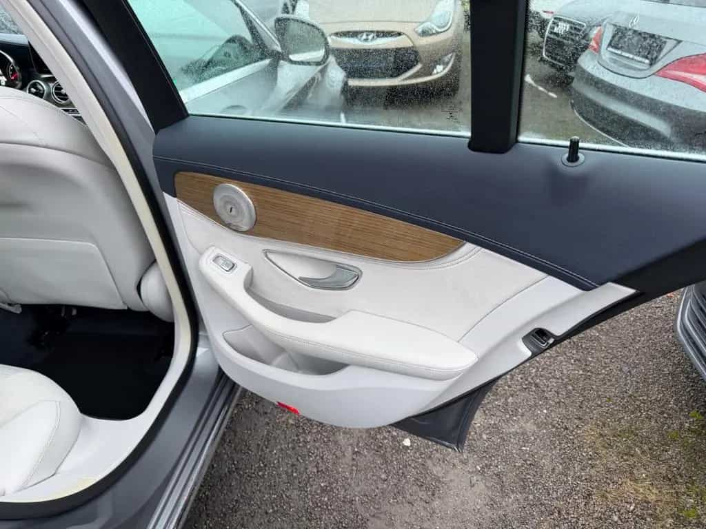 Mercedes-Benz C 180 Exclusive/KAMERA/NAVI/AUTOMATIK/BUMESTER 08/2014-photo-11