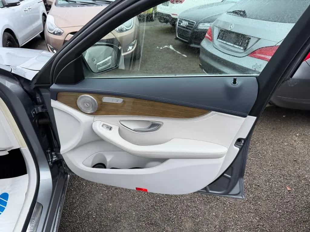 Mercedes-Benz C 180 Exclusive/KAMERA/NAVI/AUTOMATIK/BUMESTER 08/2014-photo-19
