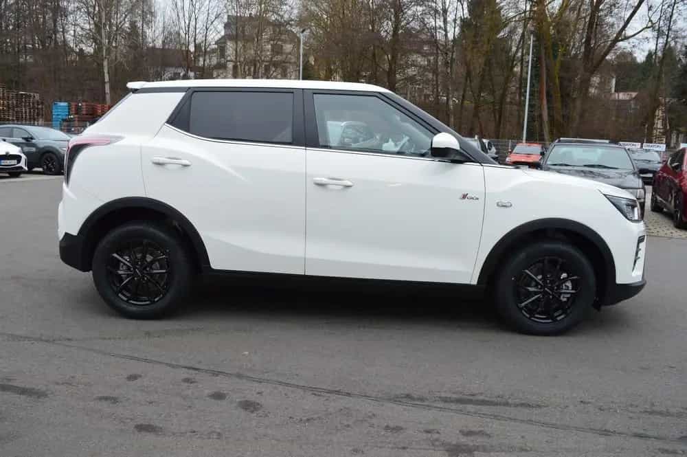 KGM Tivoli 1.5 T-GDI Essential *Cam+PDC+DAB+SH+Navi* 03/2026-photo-5