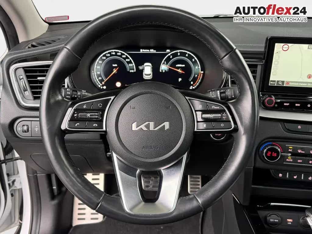 Kia XCeed 1.6 T-GDI Platinum Edition Panorama Led... 04/2022-photo-13