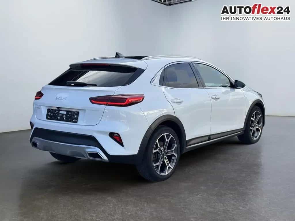 Kia XCeed 1.6 T-GDI Platinum Edition Panorama Led... 04/2022-photo-4