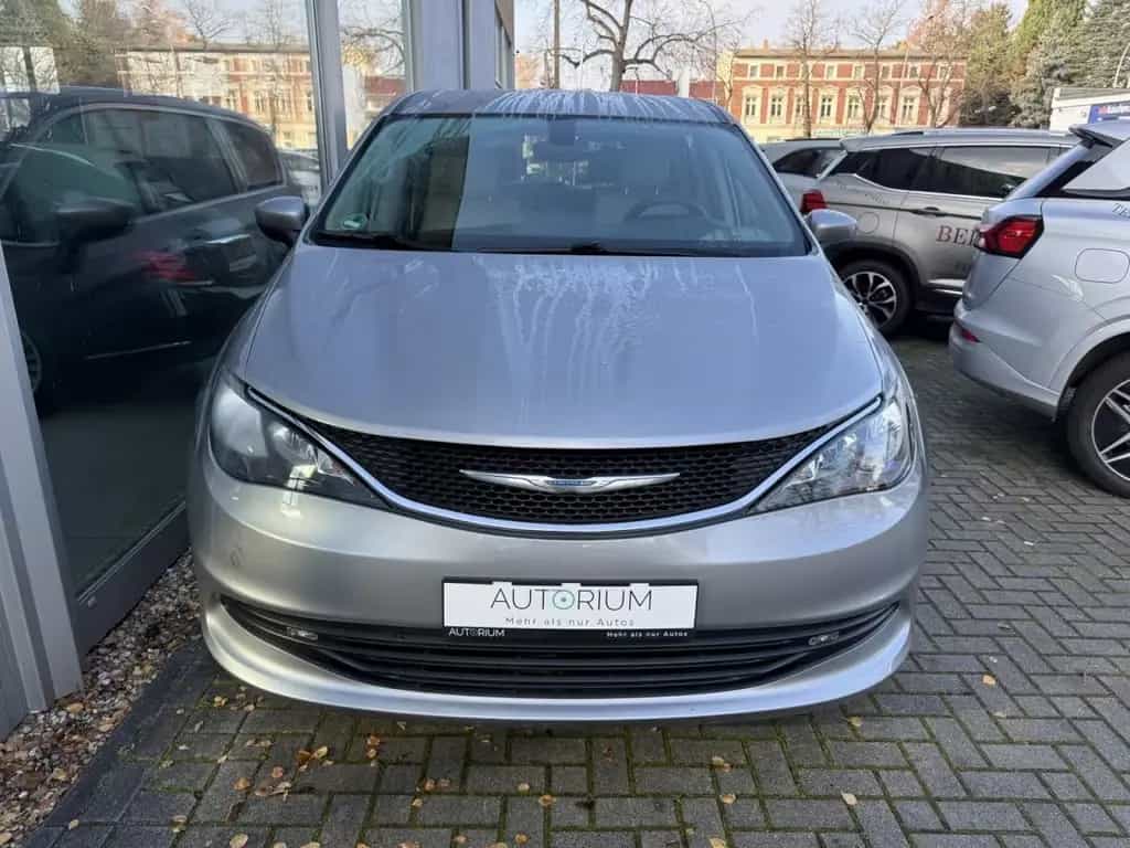 Chrysler Pacifica LPG AUTO. 7 SITZER LEDER SZHZG KAM 07/2017-photo-1