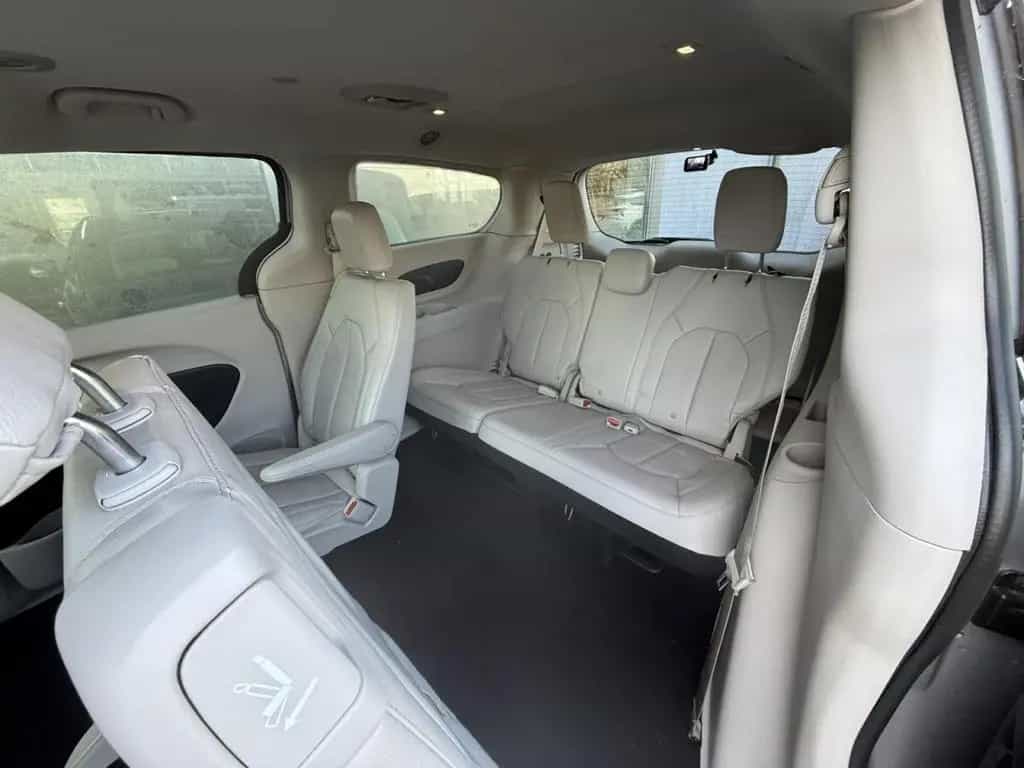 Chrysler Pacifica LPG AUTO. 7 SITZER LEDER SZHZG KAM 07/2017-photo-17