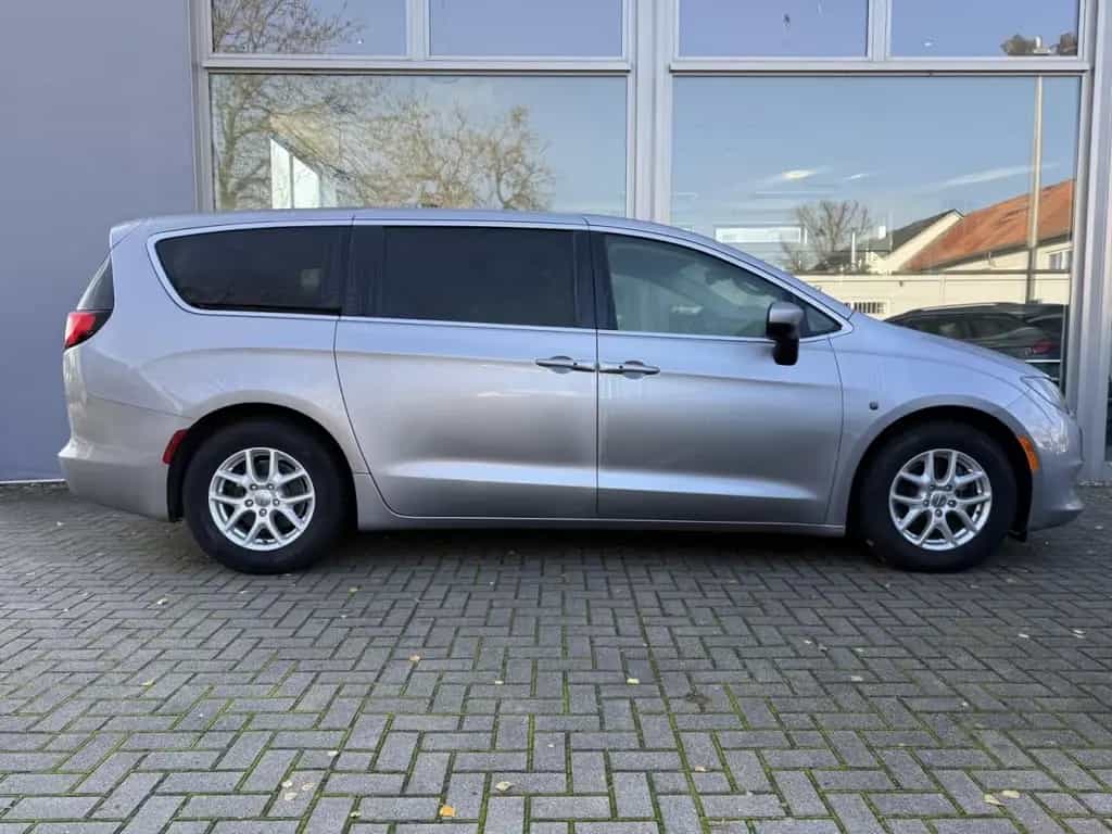 Chrysler Pacifica LPG AUTO. 7 SITZER LEDER SZHZG KAM 07/2017-photo-6