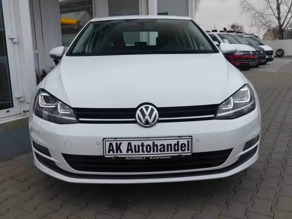 Volkswagen Golf 7 Lim. Comfortline Bi-Xenon BMT PDC Navi 04/2017-photo-1