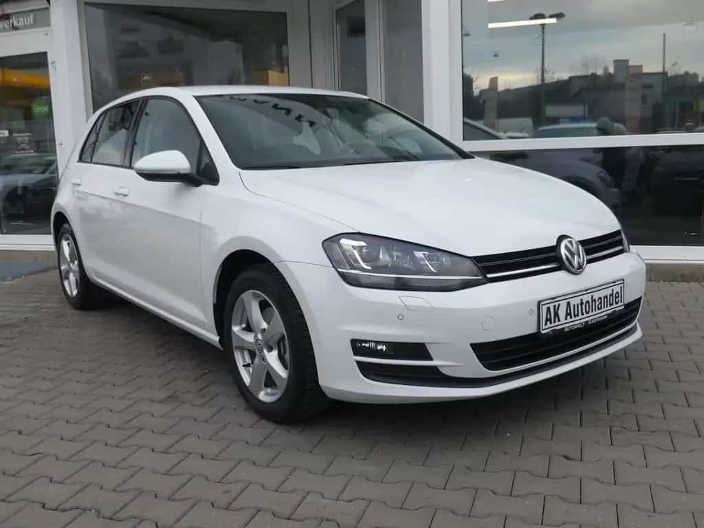 Volkswagen Golf 7 Lim. Comfortline Bi-Xenon BMT PDC Navi 04/2017-photo-2