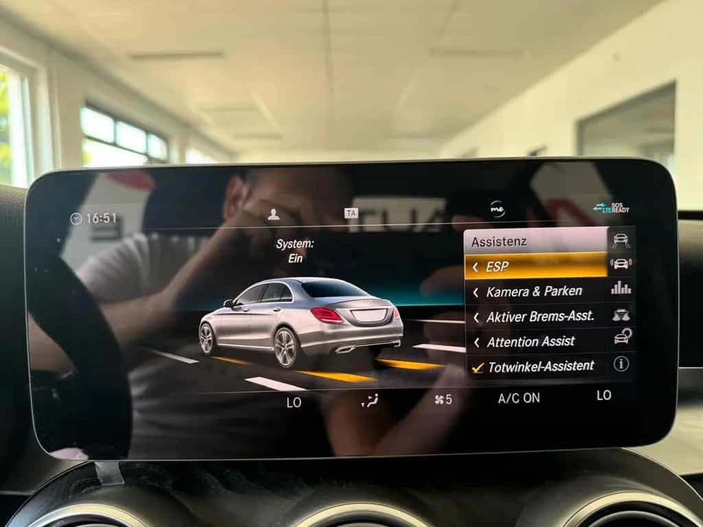 Mercedes-Benz C-Class 200 Avantgarde Digital-Cockpit Kamera 02/2019-photo-20