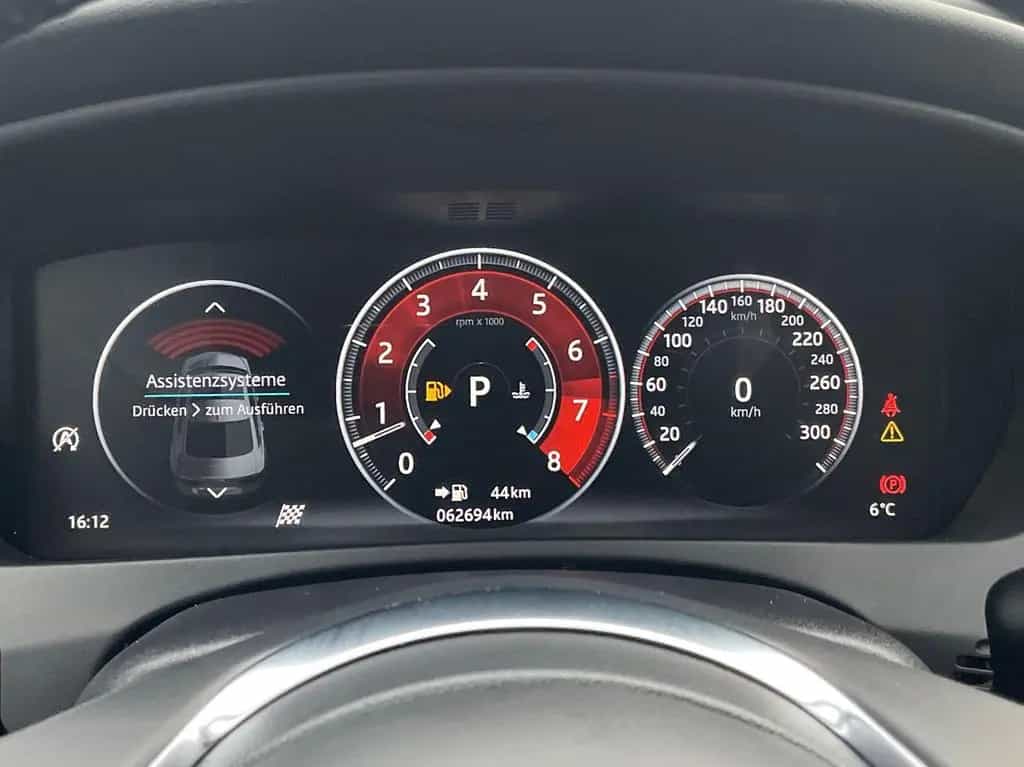 Jaguar XE R-Sport AWD Lane LED Navi RFK SHZ ViCo 08/2018-photo-19