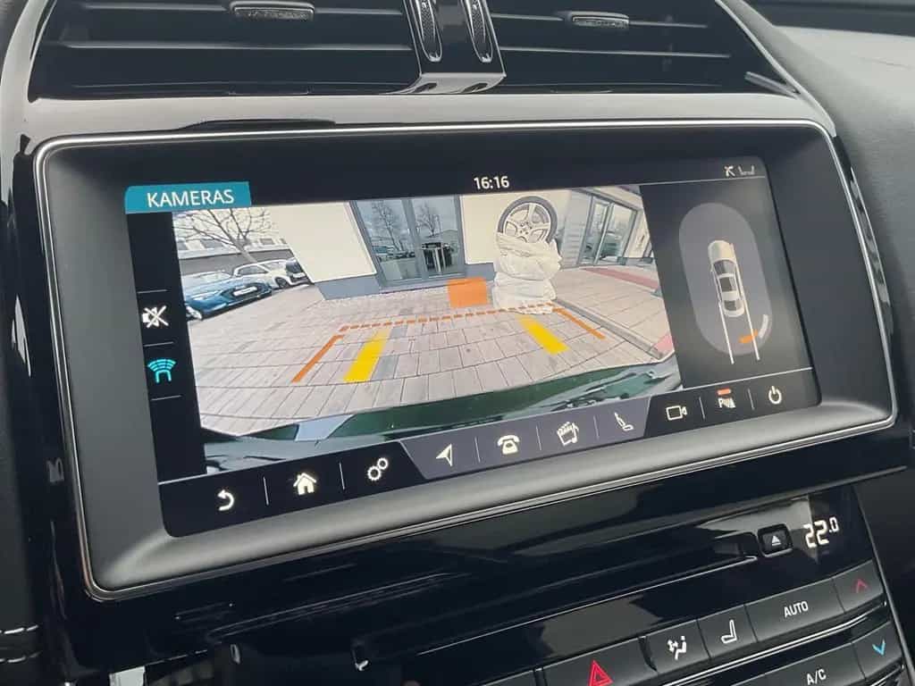 Jaguar XE R-Sport AWD Lane LED Navi RFK SHZ ViCo 08/2018-photo-27