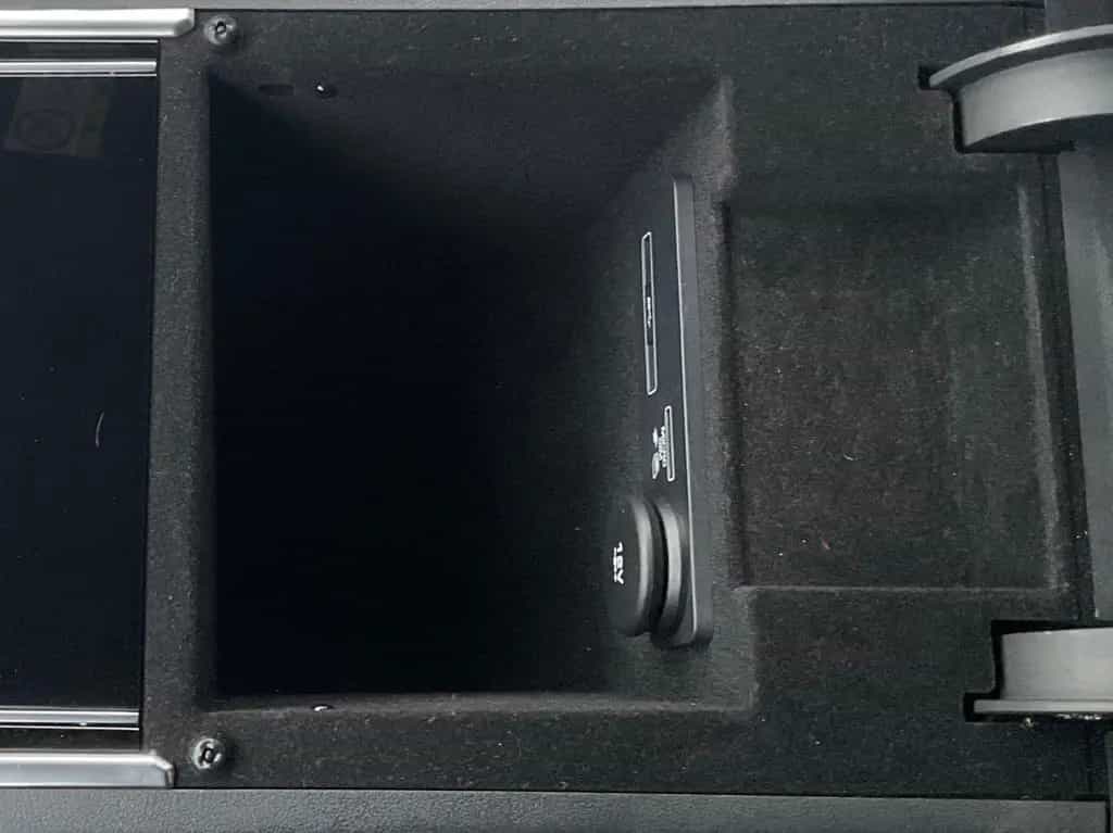 Jaguar XE R-Sport AWD Lane LED Navi RFK SHZ ViCo 08/2018-photo-31